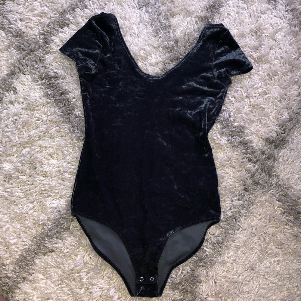 American Eagle size small blue velvet bodysuit